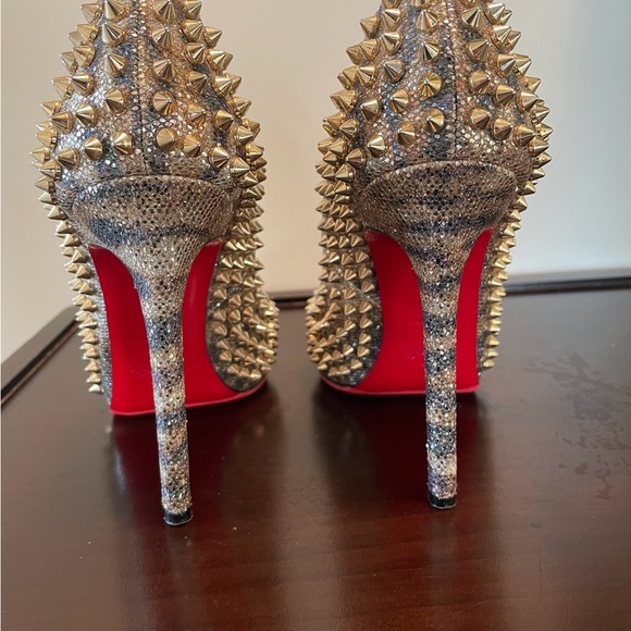 Louboutin heels - Picture 5 of 9